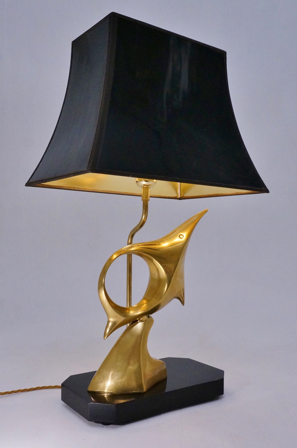 Fish table best sale lamp
